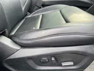 Ford Explorer 2023 AWD XLT 4 puertas SUV