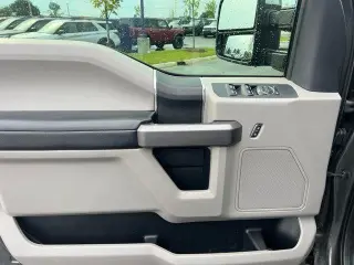 Ford F-250 Super Duty 2019 4x4 XLT Cabina Crew 4 puertas 8 pies LB Pickup