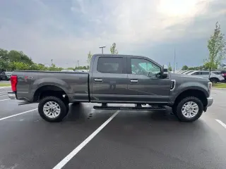 Ford F-250 Super Duty 2019 4x4 XLT Cabina Crew 4 puertas 8 pies LB Pickup