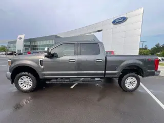 Ford F-250 Super Duty 2019 4x4 XLT Cabina Crew 4 puertas 8 pies LB Pickup
