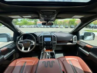 Ford F-150 2019 4x4 King Ranch 4 puertas SuperCrew 5.5 pies. SB
