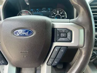 Ford F-150 2019 4x4 King Ranch 4 puertas SuperCrew 5.5 pies. SB