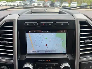 Ford F-150 2019 4x4 King Ranch 4 puertas SuperCrew 5.5 pies. SB
