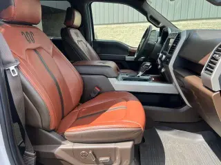 Ford F-150 2019 4x4 King Ranch 4 puertas SuperCrew 5.5 pies. SB