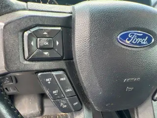 Ford F-150 2020 4x4 XLT 4 puertas SuperCrew 5.5 pies. SB