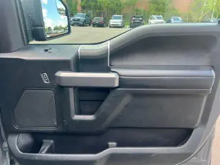 Ford F-150 2020 4x4 XLT 4 puertas SuperCrew 5.5 pies. SB