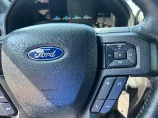 Ford F-150 2018 4x4 XLT 4 puertas SuperCrew 5.5 pies. SB