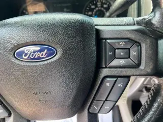Ford F-150 2017 4x4 XLT 4 puertas SuperCrew 5.5 pies. SB