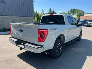 Ford F-150 2023 4x4 XLT 4 puertas SuperCrew 5.5 pies. SB