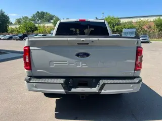 Ford F-150 2023 4x4 XLT 4 puertas SuperCrew 5.5 pies. SB