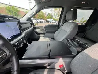 Ford F-150 2023 4x4 XLT 4 puertas SuperCrew 5.5 pies. SB
