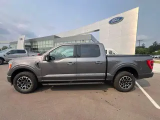 Ford F-150 2023 4x4 XLT 4 puertas SuperCrew 5.5 pies SB