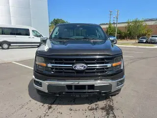 Ford F-150 2024 4x4 XLT 4 puertas SuperCrew 5.5 pies. SB