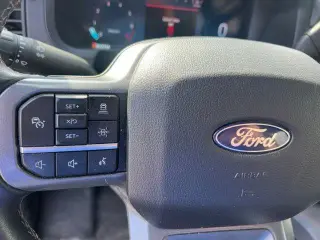 Ford F-150 2024 4x4 XLT 4 puertas SuperCrew 5.5 pies. SB