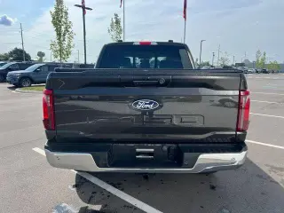 Ford F-150 2024 4x4 XLT 4 puertas SuperCrew 5.5 pies. SB