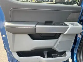 Ford F-150 2024 4x4 XLT 4 puertas SuperCrew 5.5 pies. SB