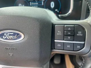 Ford F-150 2021 4x4 Lariat 4 puertas SuperCrew 6.5 pies. SB