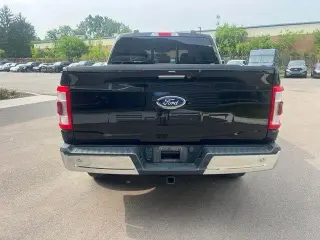 Ford F-150 2021 4x4 Lariat 4 puertas SuperCrew 6.5 pies. SB