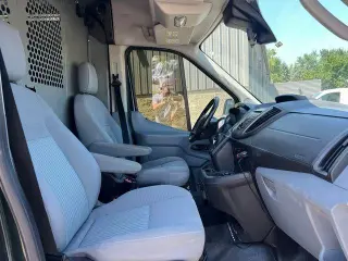 Ford Transit 2016 250 3 puertas LWB Techo Medio Furgón de Carga con Puerta Deslizante del Lado del Pasajero