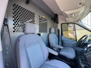 Ford Transit 2016 250 3 puertas LWB Techo Medio Furgón de Carga con Puerta Deslizante del Lado del Pasajero