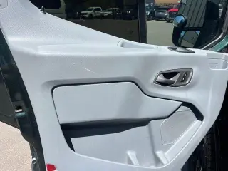Ford Transit 2016 250 3 puertas LWB Techo Medio Furgón de Carga con Puerta Deslizante del Lado del Pasajero