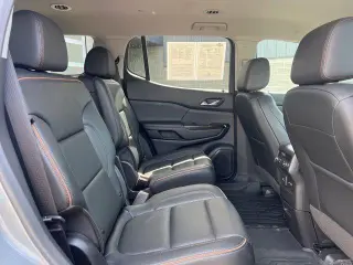 GMC Acadia 2023 4x4 AT4 4 puertas SUV