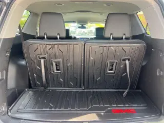 GMC Acadia 2023 4x4 AT4 4 puertas SUV