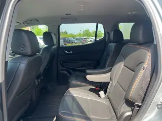 GMC Acadia 2023 4x4 AT4 4 puertas SUV
