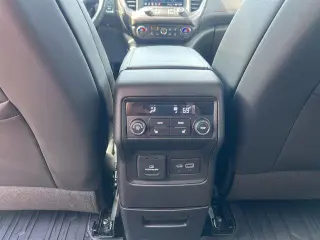 GMC Acadia 2023 4x4 AT4 4 puertas SUV