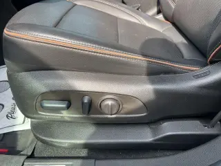 GMC Acadia 2023 4x4 AT4 4 puertas SUV