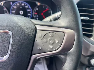 GMC Acadia 2023 4x4 AT4 4 puertas SUV