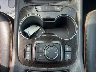 GMC Acadia 2023 4x4 AT4 4 puertas SUV