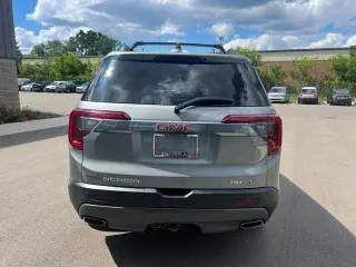GMC Acadia 2023 4x4 AT4 4 puertas SUV