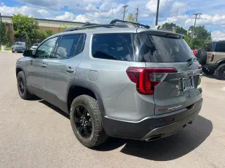 GMC Acadia 2023 4x4 AT4 4 puertas SUV
