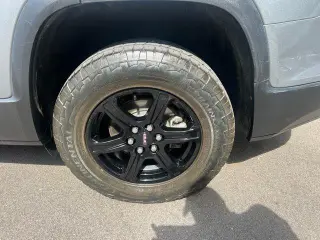 GMC Acadia 2023 4x4 AT4 4 puertas SUV