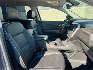 GMC Acadia 2020 Denali 4 puertas SUV