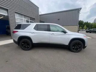 Chevrolet Traverse 2018 LS 4 puertas SUV con 1LS