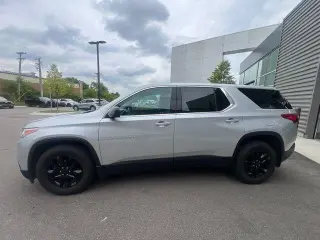 Chevrolet Traverse 2018 LS 4 puertas SUV con 1LS