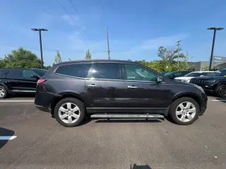 Chevrolet Traverse 2017 LT 4 puertas SUV con 1LT