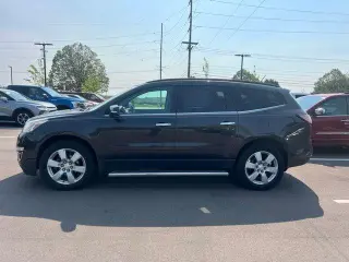 Chevrolet Traverse 2017 LT 4 puertas SUV con 1LT