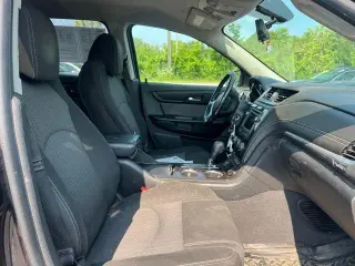 Chevrolet Traverse 2017 LT 4 puertas SUV con 1LT