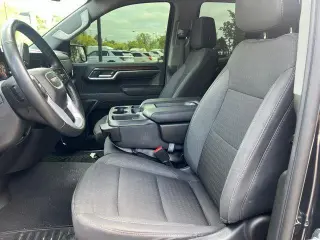 GMC Sierra 1500 2023 4x4 Elevation Standard 4 puertas Doble Cabina 1.98 m (6.6 pies) Caja Corta