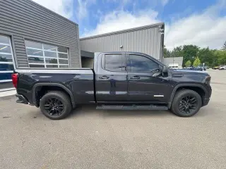 GMC Sierra 1500 2023 4x4 Elevation Standard 4 puertas Doble Cabina 1.98 m (6.6 pies) Caja Corta