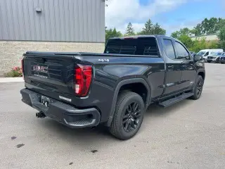 GMC Sierra 1500 2023 4x4 Elevation Standard 4 puertas Doble Cabina 1.98 m (6.6 pies) Caja Corta