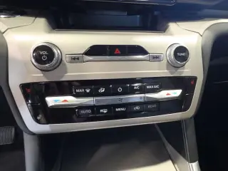 Ford Explorer 2023 AWD XLT 4 puertas SUV