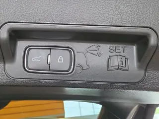 Ford Explorer 2023 AWD XLT 4 puertas SUV
