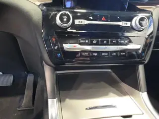 Ford Explorer 2024 AWD Limited 4 puertas SUV