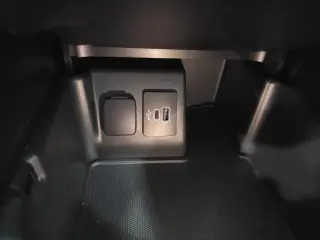 Ford Explorer 2025 AWD Active 4 puertas SUV