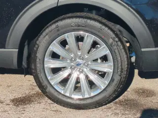 Ford Explorer 2025 AWD Platinum 4 puertas SUV