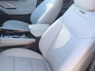 Ford Explorer 2025 AWD Platinum 4 puertas SUV